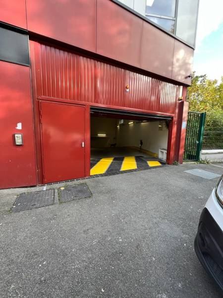 Installation de porte de parking sur Créteil