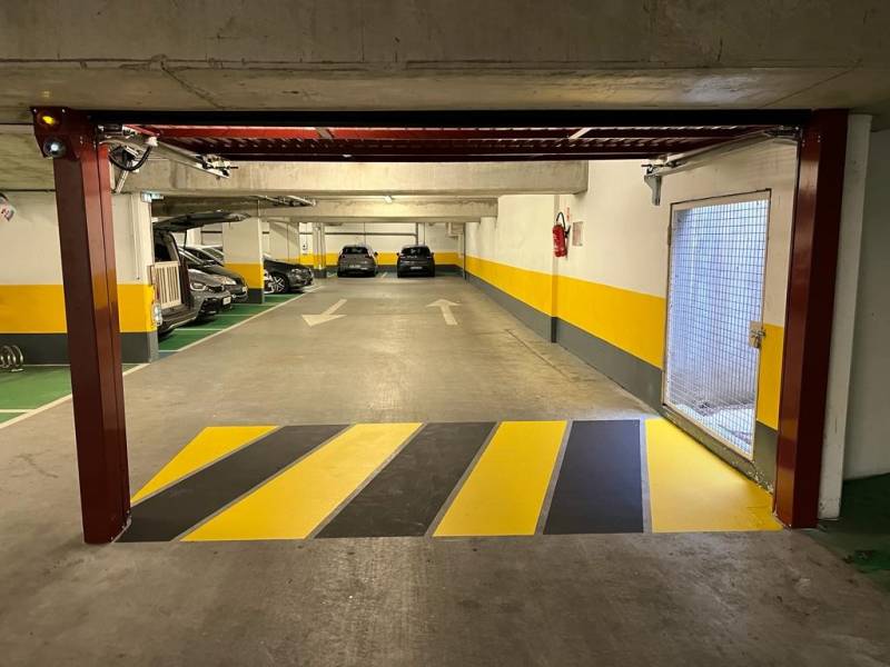 Installation de porte de parking sur Créteil