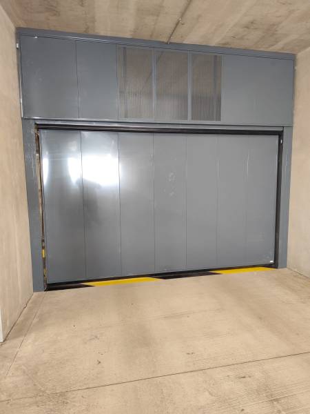 Pose de portes basculante à Caen